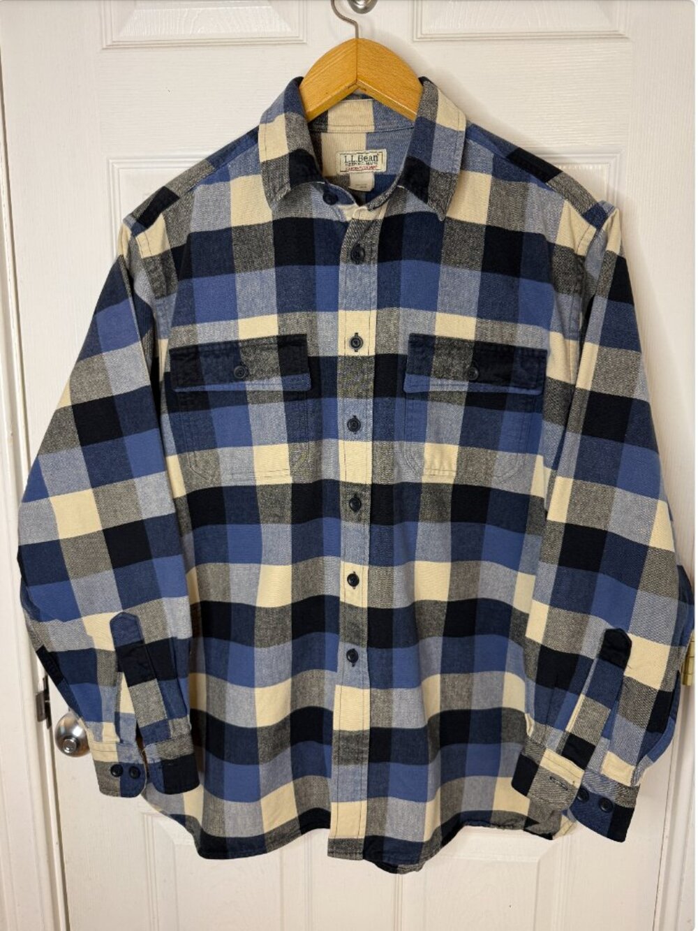 L.L. Bean Chamois Cloth Shirt Blue Tan Plaid Flannel Size Large